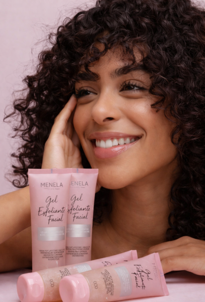 GEL EXFOLIANTE FACIAL MENELA